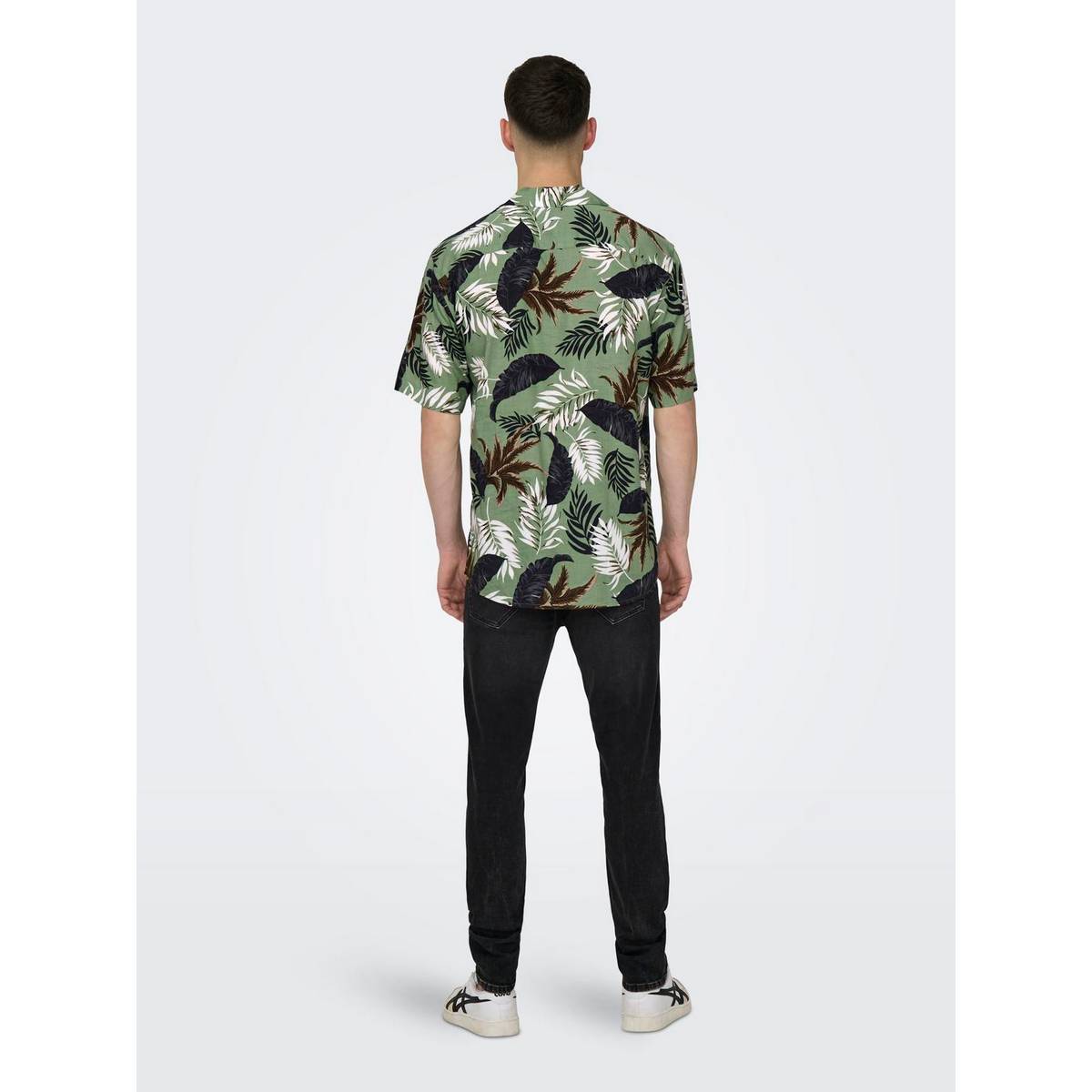 ONLY & SONS REGULAR FIT LIFE AOP SS VISCOSE SHIRT 22028616 HEDGE GREEN